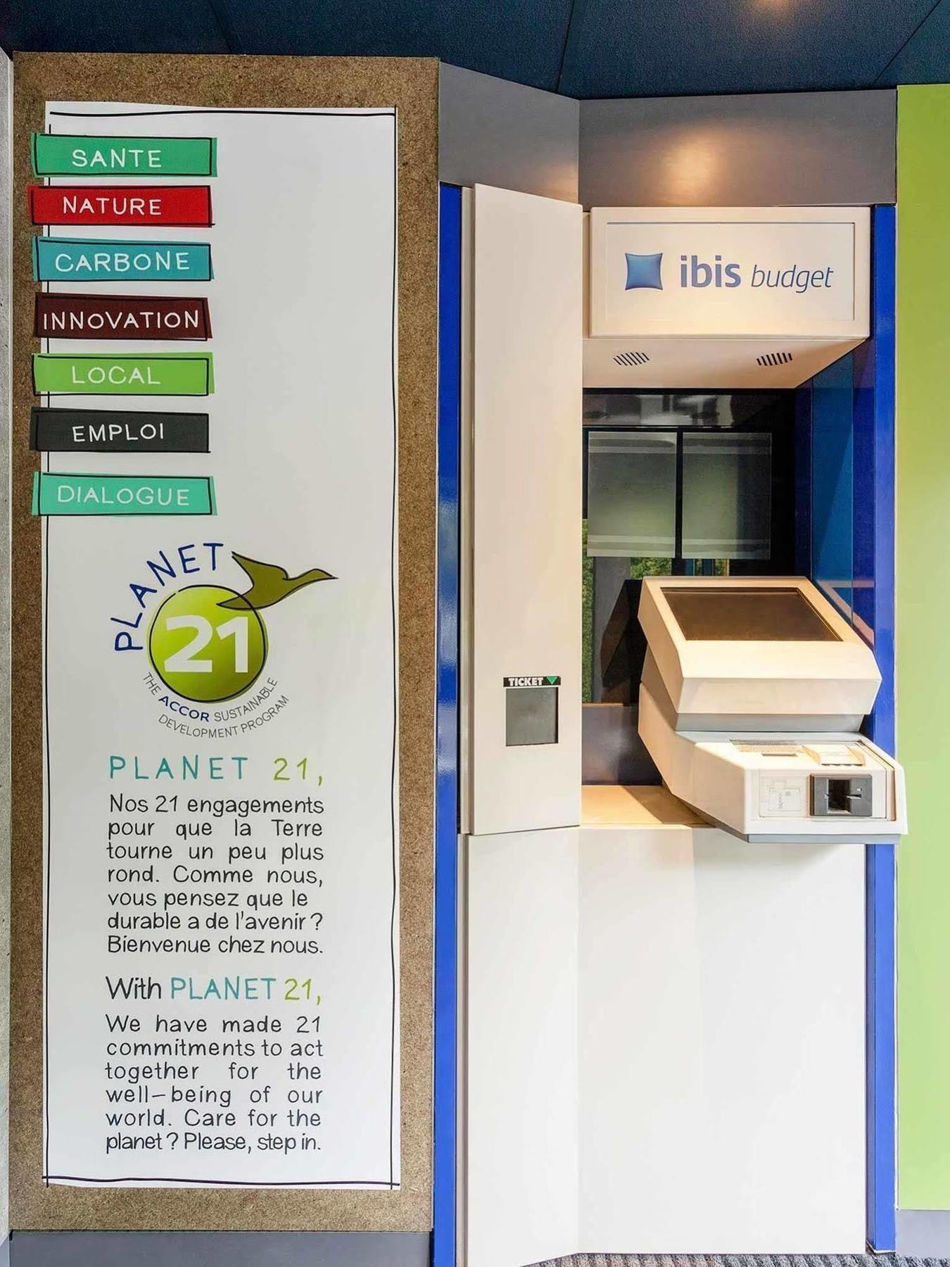 Ibis Brignoles Provence Verte Exteriör bild